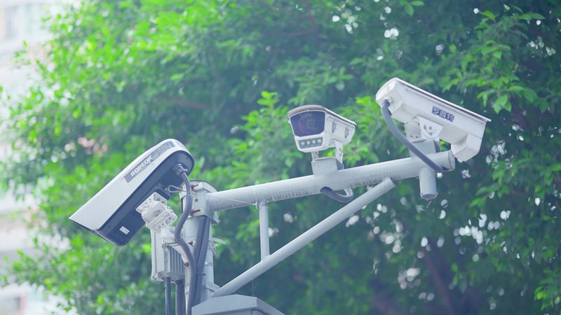 道闸杆材质揭秘：分类与规格大解析**